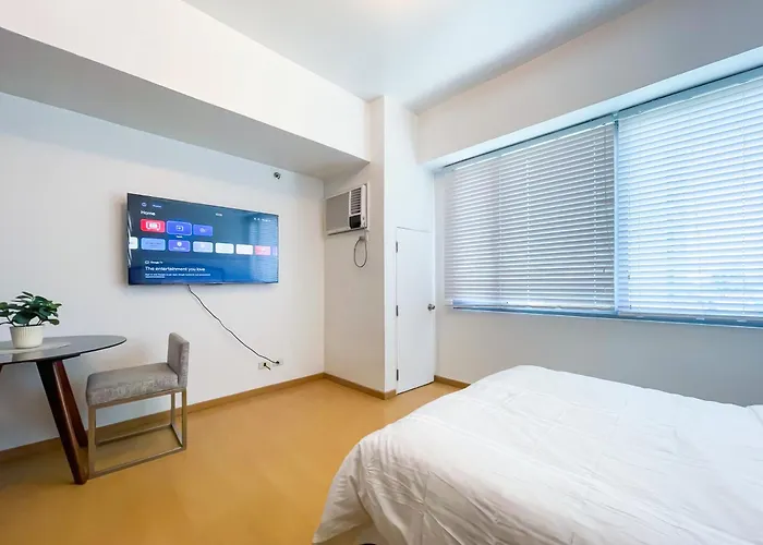 Luxe At Avant At The With 55 Inches Smart Tv 4*